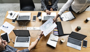 Reunião de consultoria, consultores de gestão, software de gestão, Primavera software, PHC software, Arentia